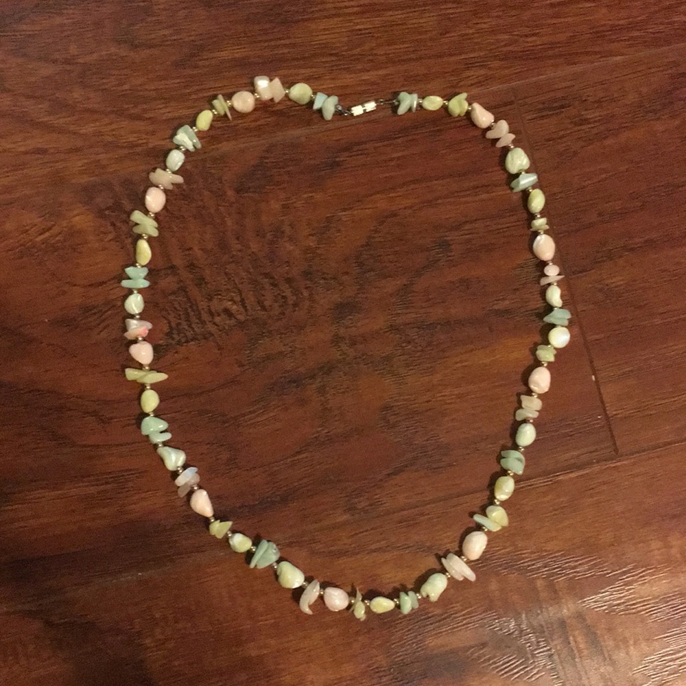 Vintage multicolored pearl stone necklace.